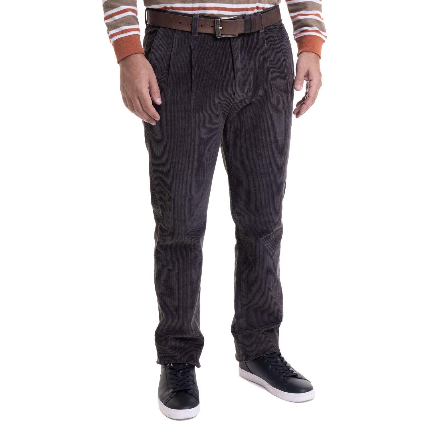 Pantalon Cotele Con Pinzas Regular Fit 8 Canales